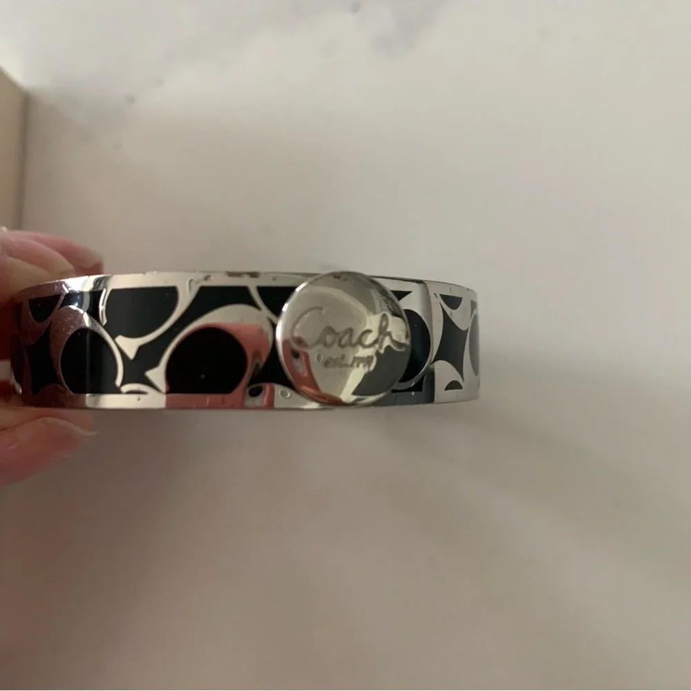 Authentic Coach Signature bracelet - Picture 4 of 6